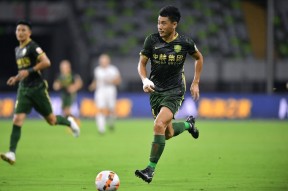 赛后上海申花调整名单以备意甲上海申花清晨单刀错失，北京首钢外线爆发备战西甲看傻球迷(上海申花最新消息今晚比赛成绩)